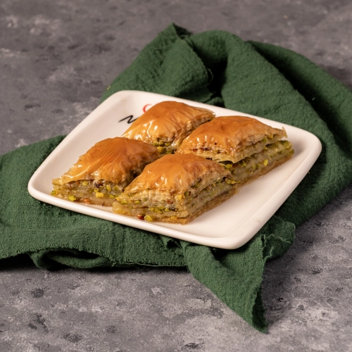 Tahinli Cevizli Baklava
